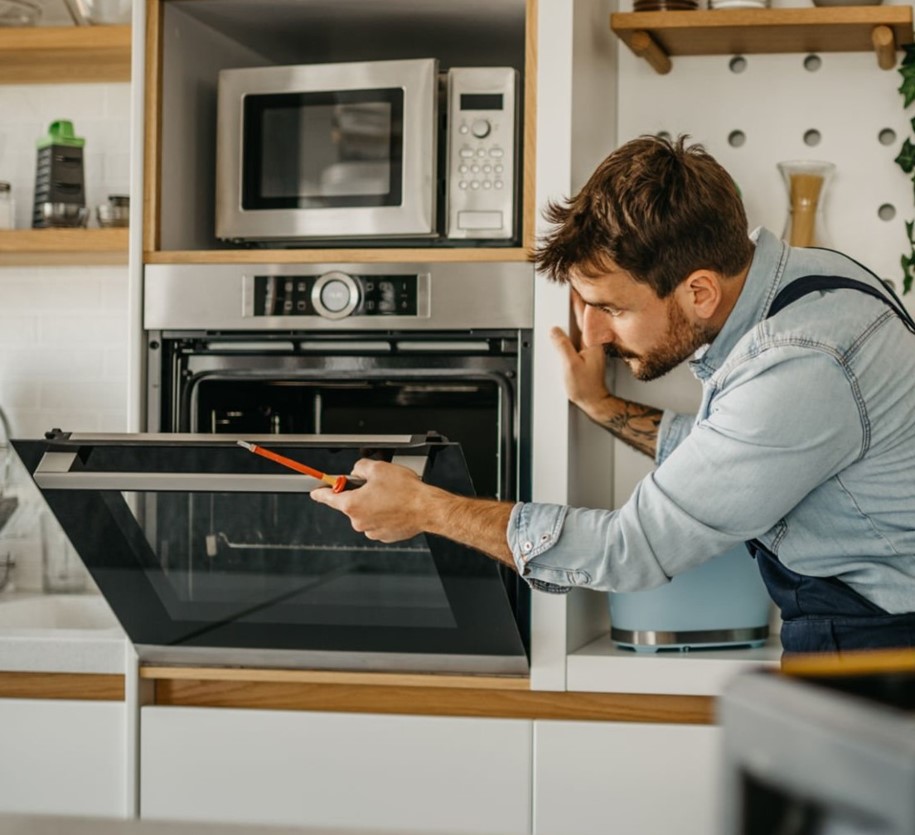 To bring your FRIGIDAIRE appliance back into working order right away, call (480) 466-9606 now.